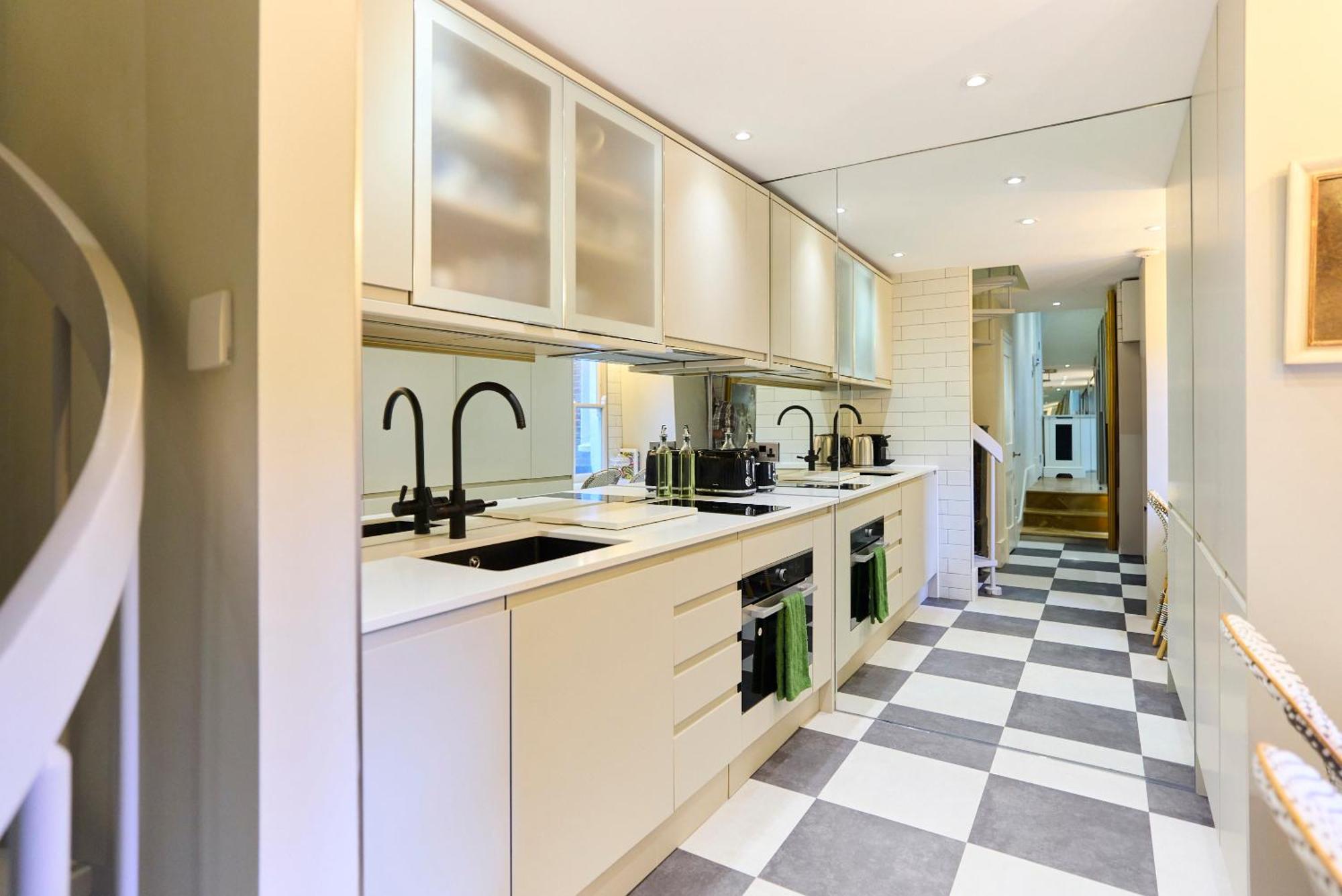The Kensington Designer'S Retreat - Modern 1Bdr Flat Apartment ลอนดอน ภายนอก รูปภาพ